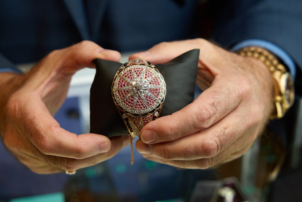 3cabb525 3d8b 785f 9abe e4215c932daf Miami Jewelry & Watch Show
